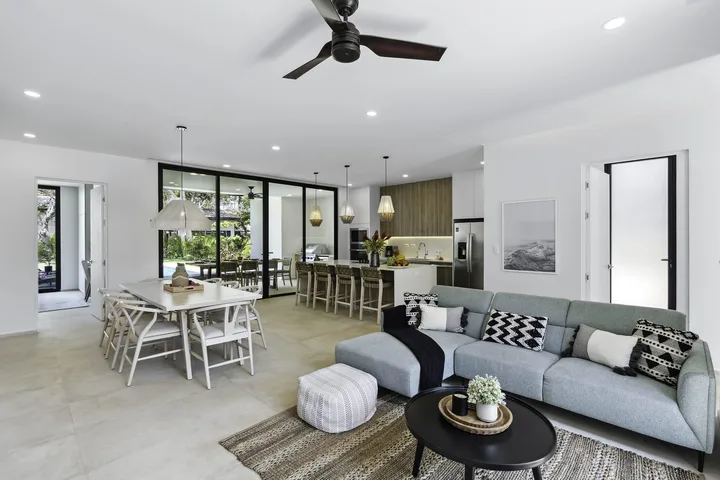 Open-plan living and dining area at an Entroterra home